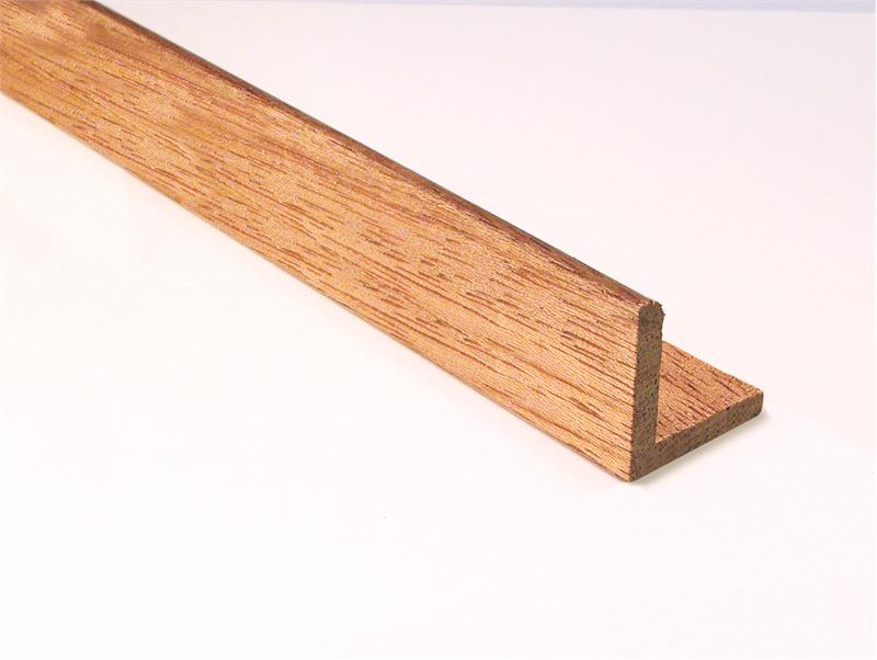 Meranti hoeklat 18x18 mm onbehandeld PEFC gecertificeerd
