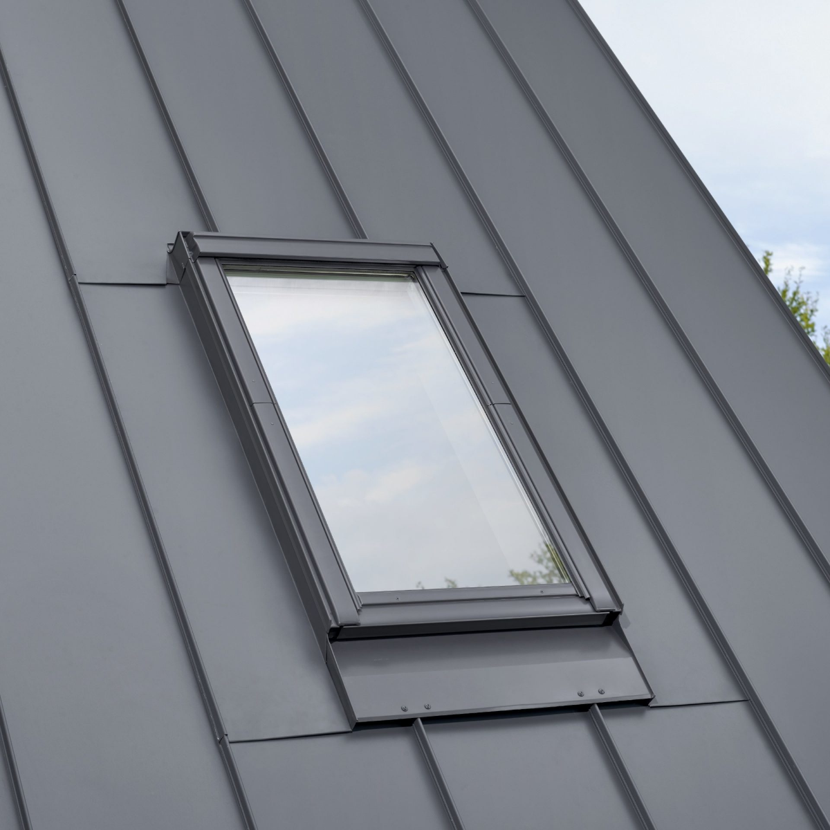 Velux PRO+ Gootstuk Felsdaken EDQ PK10 2000L Aluminium, Grijs